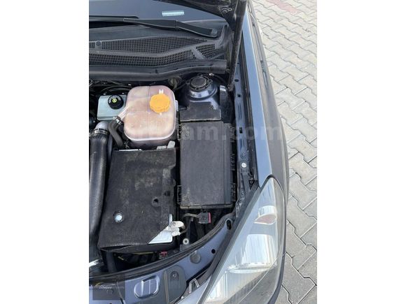 TEMİZ AİLE ARACI OPEL ASTRA 1.3 CDTİ 220.000 KM