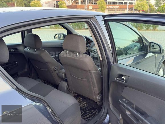 TEMİZ AİLE ARACI OPEL ASTRA 1.3 CDTİ 220.000 KM