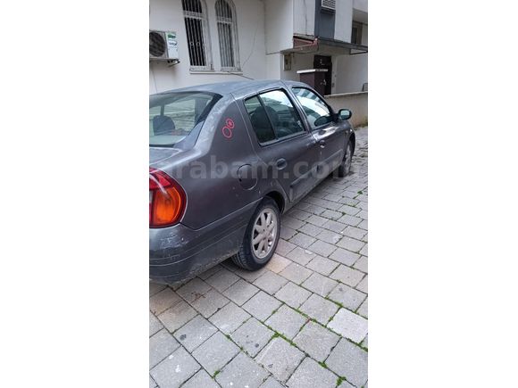 Sahibinden Renault Clio 1.4 2001 Model