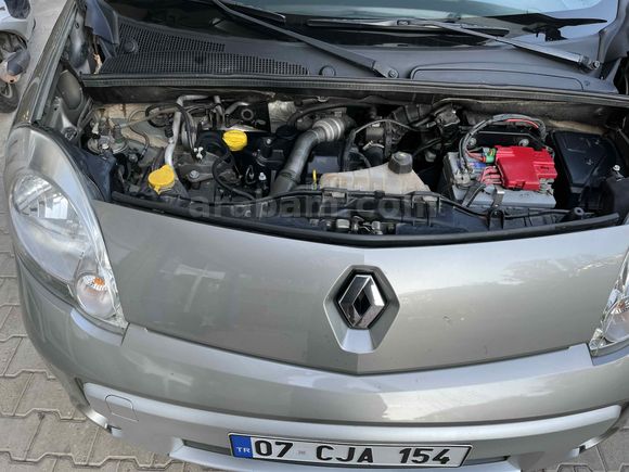 Sahibinden Renault Kangoo Multix 1.5 dCi Chromeline Edition 2011 Model 