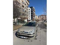 Değişensiz Aile Aracı Citroen C4 1.4 SX 2005 