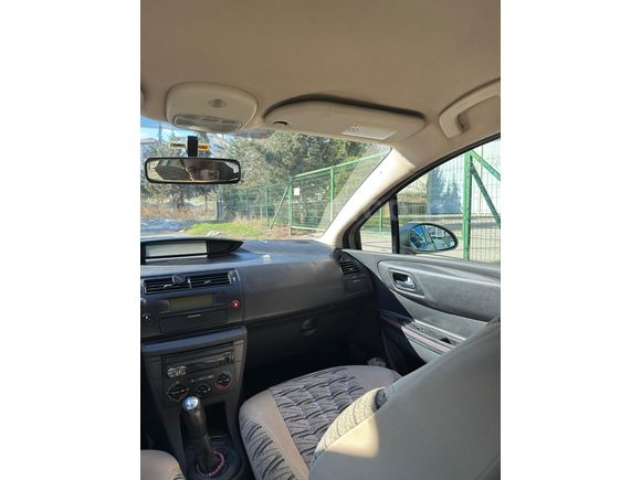 Değişensiz Aile Aracı Citroen C4 1.4 SX 2005 
