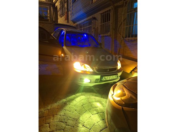 Sahibinden Honda Civic 1.6 i ES 2000 Model