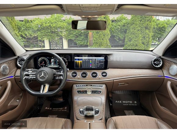 AKE MOTORS'dan Mercedes E180 Exclusive E.BAGAJ/CAMTAVAN/COMAND !