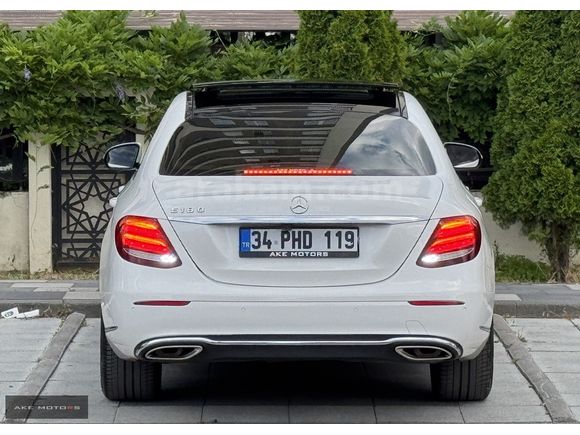 AKE MOTORS'dan Mercedes E180 Exclusive E.BAGAJ/CAMTAVAN/COMAND !