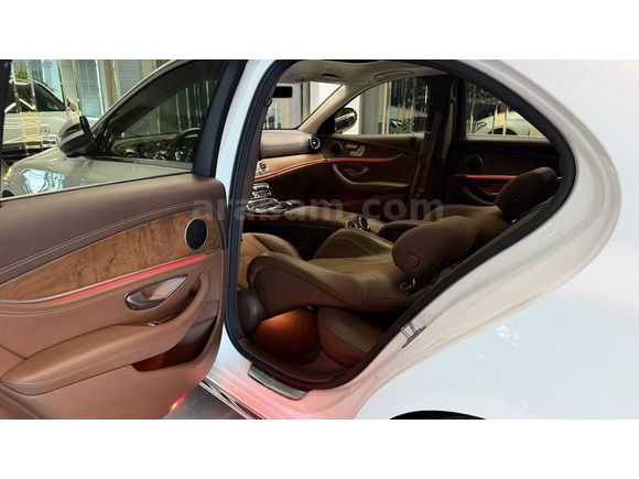 ÖZ UÇKUN OTOMOTİV''DEN HATASIZ E180 EXCLUSİVE