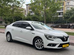 Galeriden Renault Megane 1.5 dCi Touch 2018 Model Konya 198.000 km Beyaz
