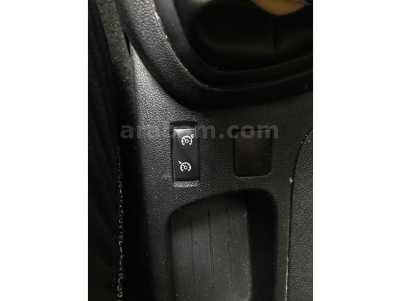 Sahibinden Renault Clio 1.5 dCi Joy 2017 Model  215.000 km Kırmızı