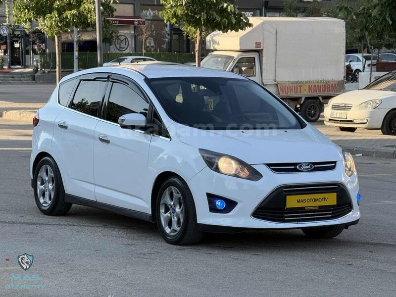 Galeriden Ford C-Max 1.6 TDCi Trend 2012 Model Gaziantep 179.000 km Beyaz