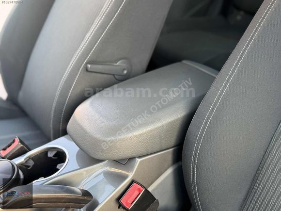 2012 MODEL 91.000 KMDE BOYASIZ CAM TAVANLI TİTANIUM X FORD C-MAX