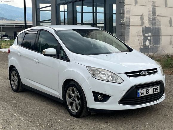1 parça boya, değişensiz 143 bin kmde CMAX