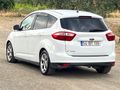 1 parça boya, değişensiz 143 bin kmde CMAX