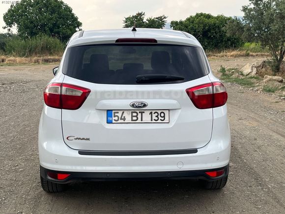 1 parça boya, değişensiz 143 bin kmde CMAX