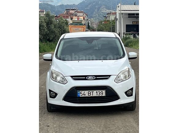 1 parça boya, değişensiz 143 bin kmde CMAX
