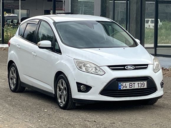 1 parça boya, değişensiz 143 bin kmde CMAX
