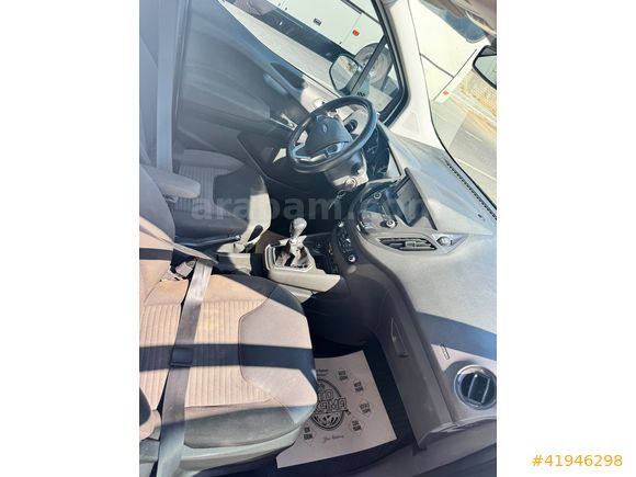 TERTEMİZ MAKYAJLI KASA FORD COURIER TT PLUS 52 BİN DE