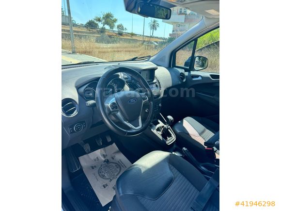 TERTEMİZ MAKYAJLI KASA FORD COURIER TT PLUS 52 BİN DE