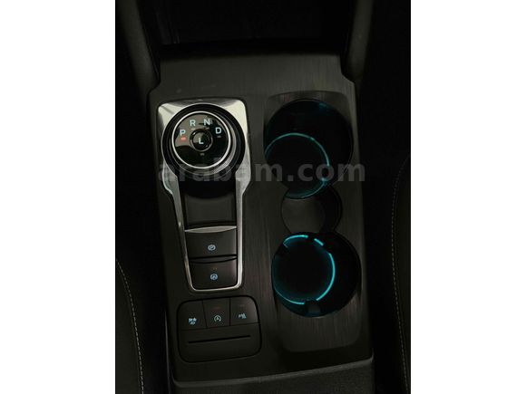 HATASIZ AİLE ARACI Ford Kuga 1.5 EcoBoost Titanium 2023 Model 