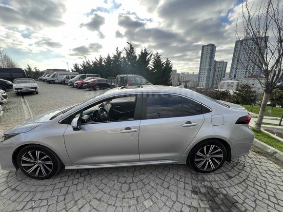 Sahibinden Toyota Corolla 1.5 Flame X-Pack 2022 Model 