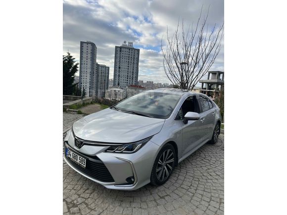Sahibinden Toyota Corolla 1.5 Flame X-Pack 2022 Model 