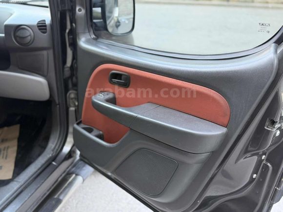 İLK SAHİBİNDEN 163 BİN KM DE KLİMALI DOBLO