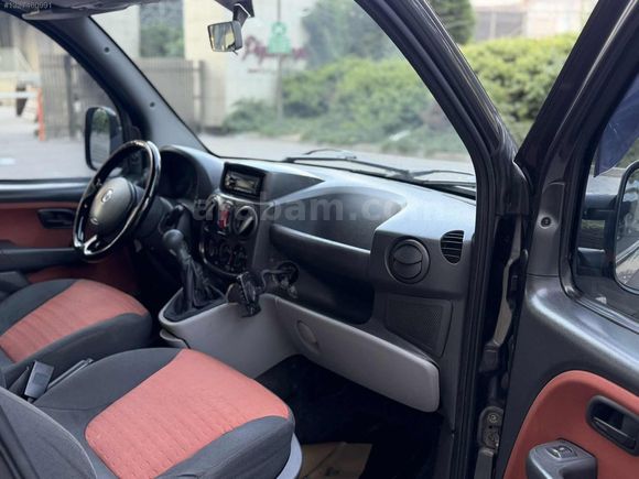 İLK SAHİBİNDEN 163 BİN KM DE KLİMALI DOBLO