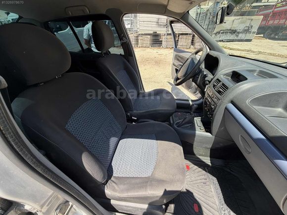 DAMAT dan 2008 SEMBOL 1.5 DCI EXTREME