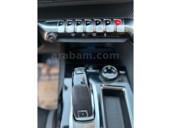 2017 MODEL PEJˆO 3008