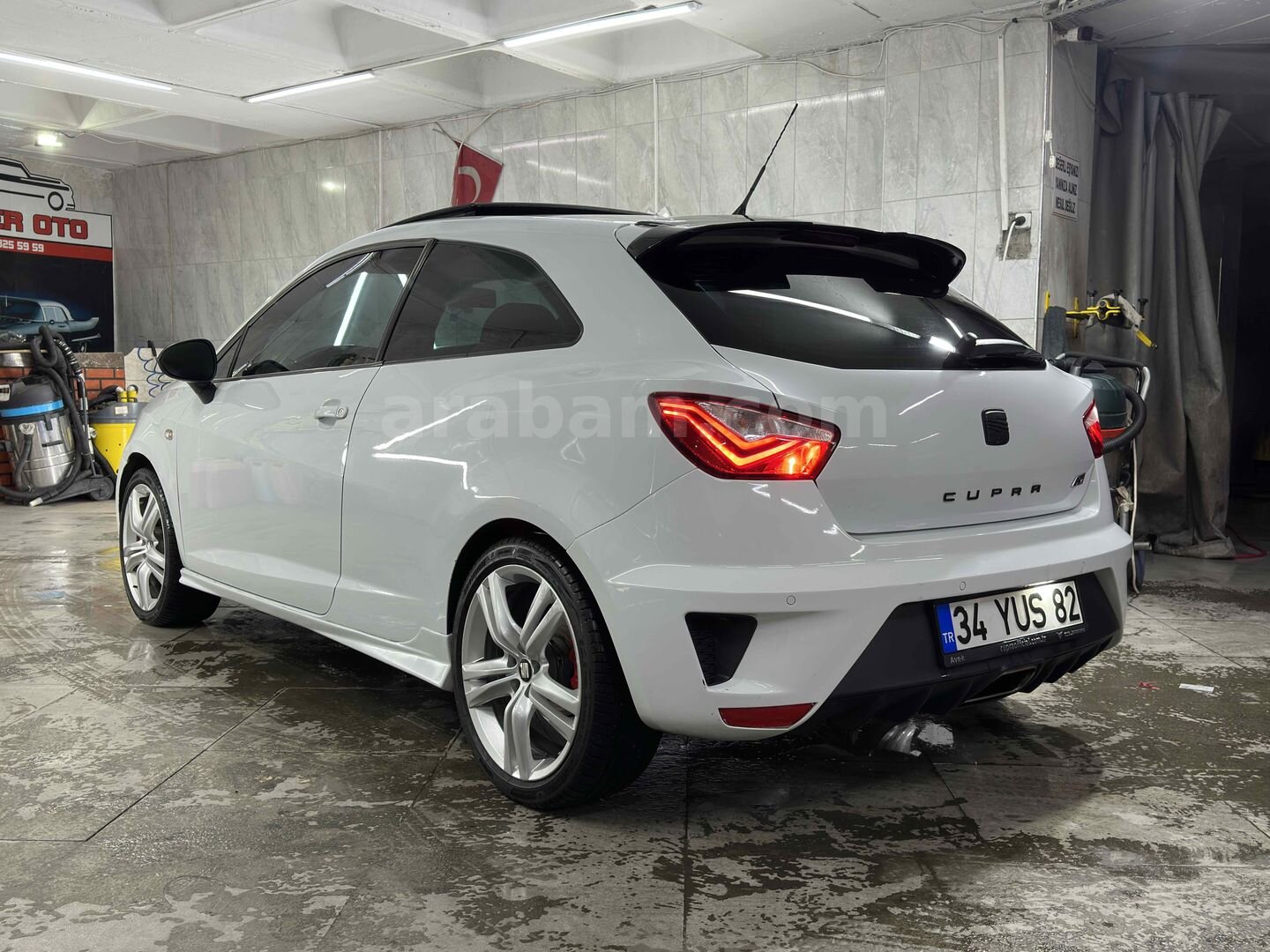 Sahibinden Seat Ibiza 1.4 TSI Sport Coupe Cupra 2013 Model İstanbul 165.000 km Beyaz 6