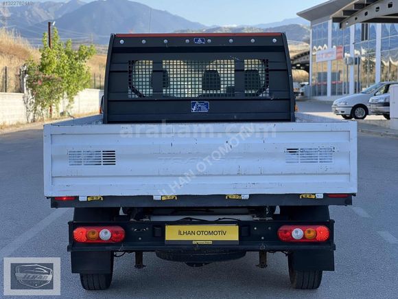 İLHAN'DAN 2015 FORD TRANSİT 350L KLİMALI 200BİNKM BOYASIZ %20KDV