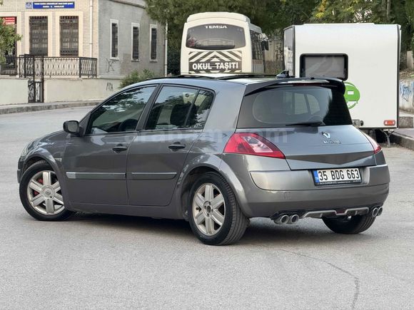 Galeriden Renault Megane 1.5 dCi Dynamique 2004 Model Manisa
