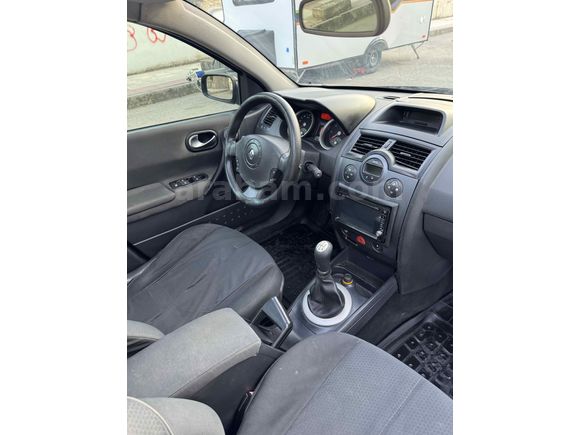 Galeriden Renault Megane 1.5 dCi Dynamique 2004 Model Manisa