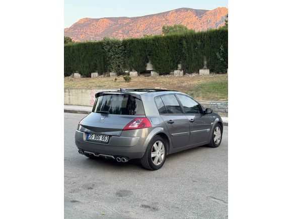 Galeriden Renault Megane 1.5 dCi Dynamique 2004 Model Manisa
