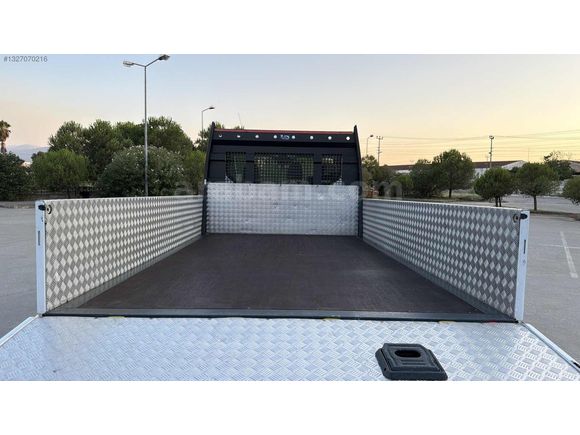 İlk sahibinden sadece 60.000 km de full aksesuarlı