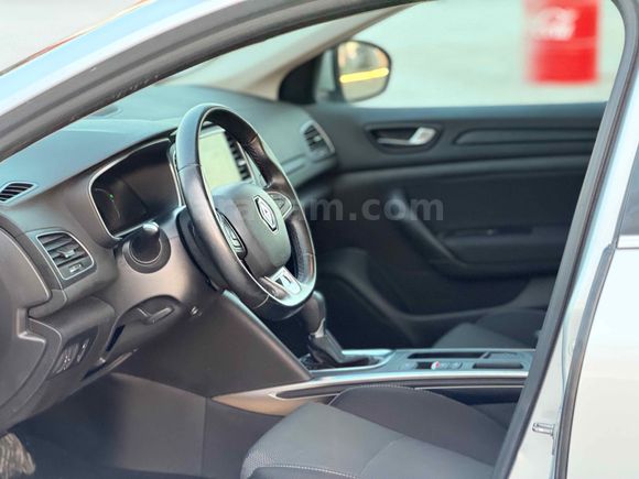 Özdağ’lardan  Renault Megane 1.3 TCe Touch 2024 Model Malatya