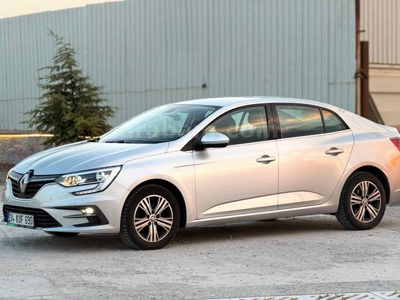 Özdağ’lardan  Renault Megane 1.3 TCe Touch 2024 Model Malatya