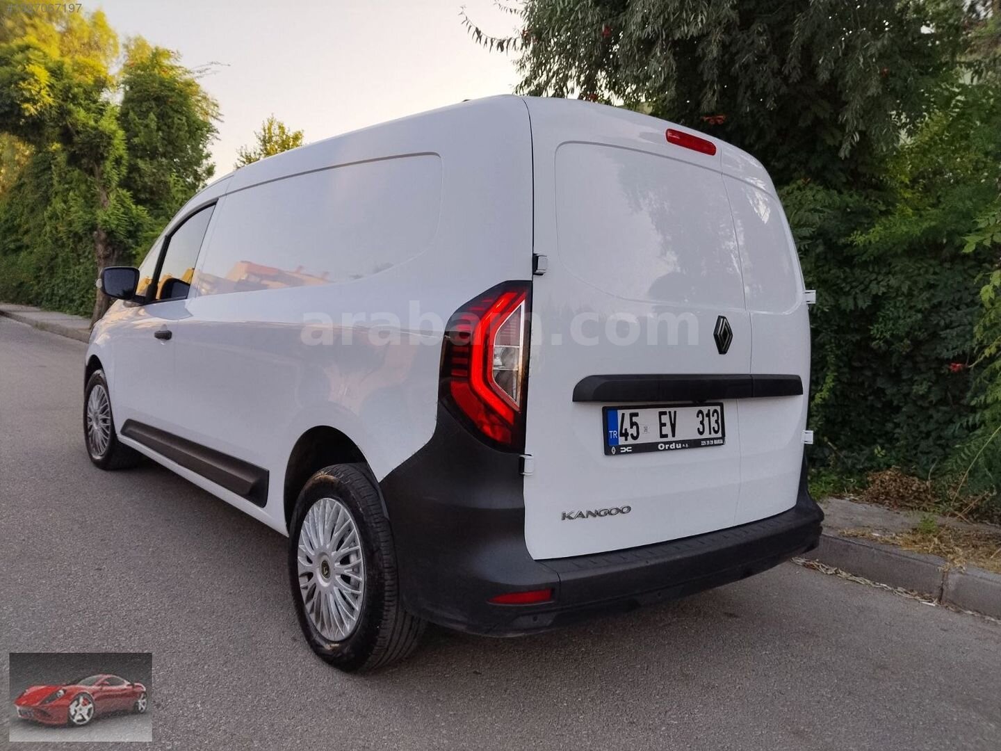 Galeriden Renault Kangoo 1.5 BlueDCI L2 Equilibre 2025 Model İzmir 36.000 km Beyaz 6