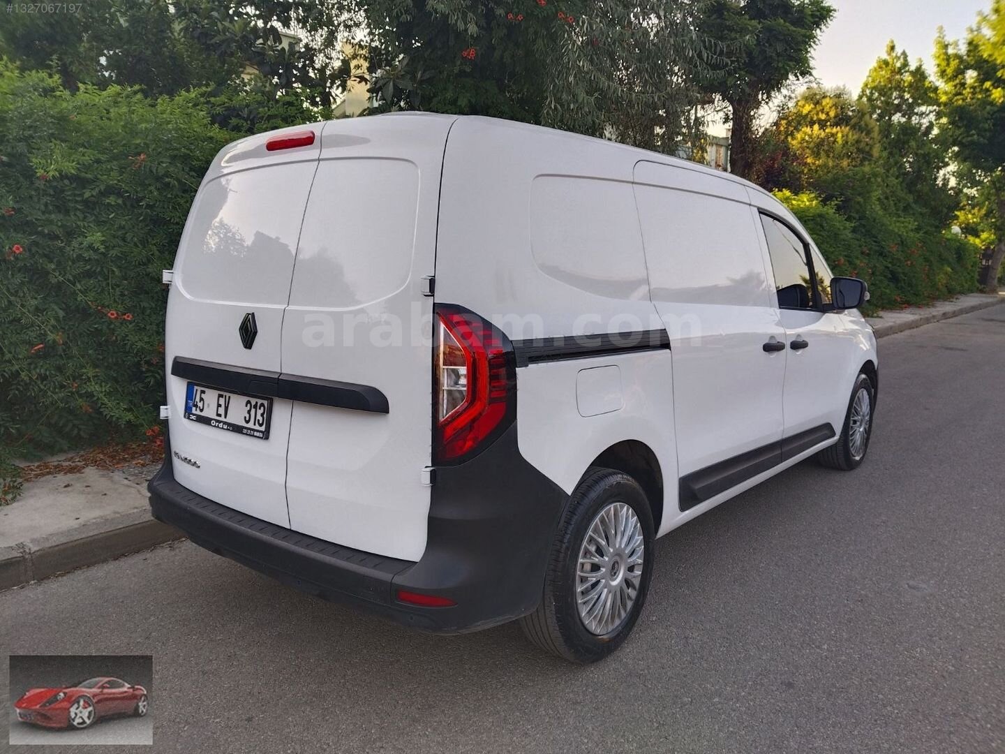 Galeriden Renault Kangoo 1.5 BlueDCI L2 Equilibre 2025 Model İzmir 36.000 km Beyaz 7