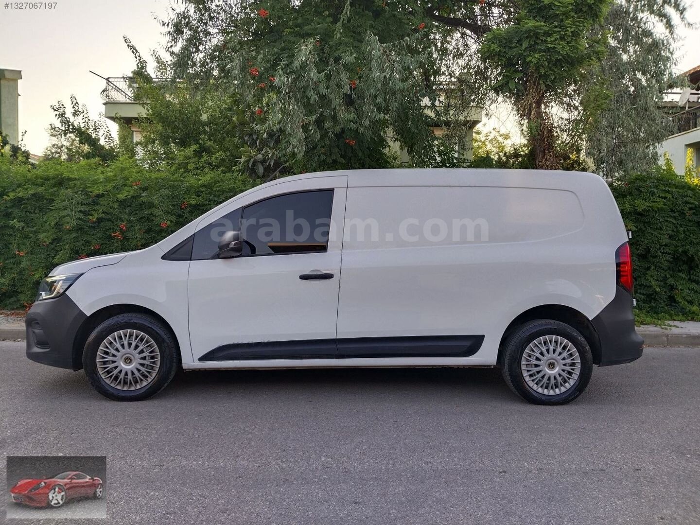 Galeriden Renault Kangoo 1.5 BlueDCI L2 Equilibre 2025 Model İzmir 36.000 km Beyaz 2