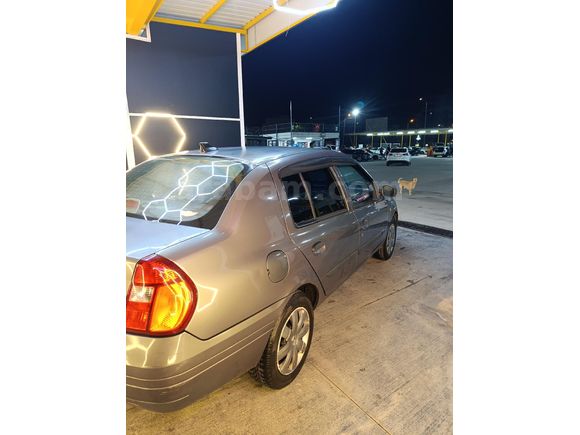 Sahibinden Renault Clio 1.4 RNA 2001 Model