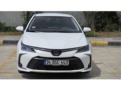 Sahibinden Toyota Corolla 1.8 Hybrid Dream 2021 Model  115.000 km Beyaz