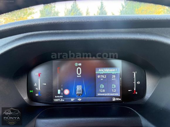 2025 ÇIKIŞLI FORD TRANSİT 350 M 13 BİN KM HATASIZ İLERİ SÜRÜŞ