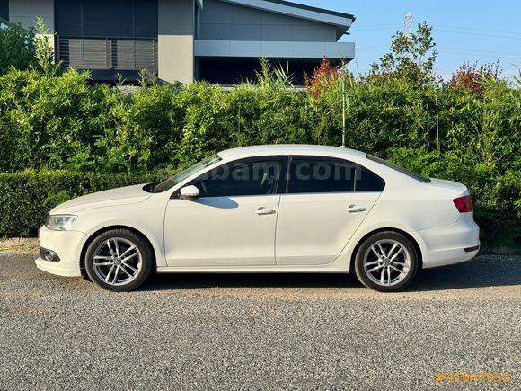 FIRSAT ARACI VW JETTA 1.2 TSI COMFORTLINE 2011 MODEL