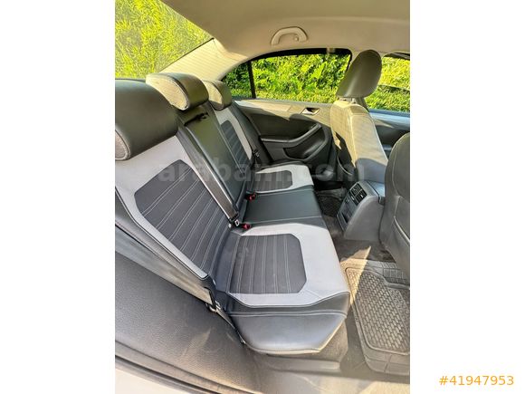 FIRSAT ARACI VW JETTA 1.2 TSI COMFORTLINE 2011 MODEL