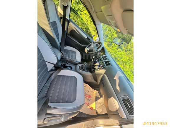 FIRSAT ARACI VW JETTA 1.2 TSI COMFORTLINE 2011 MODEL