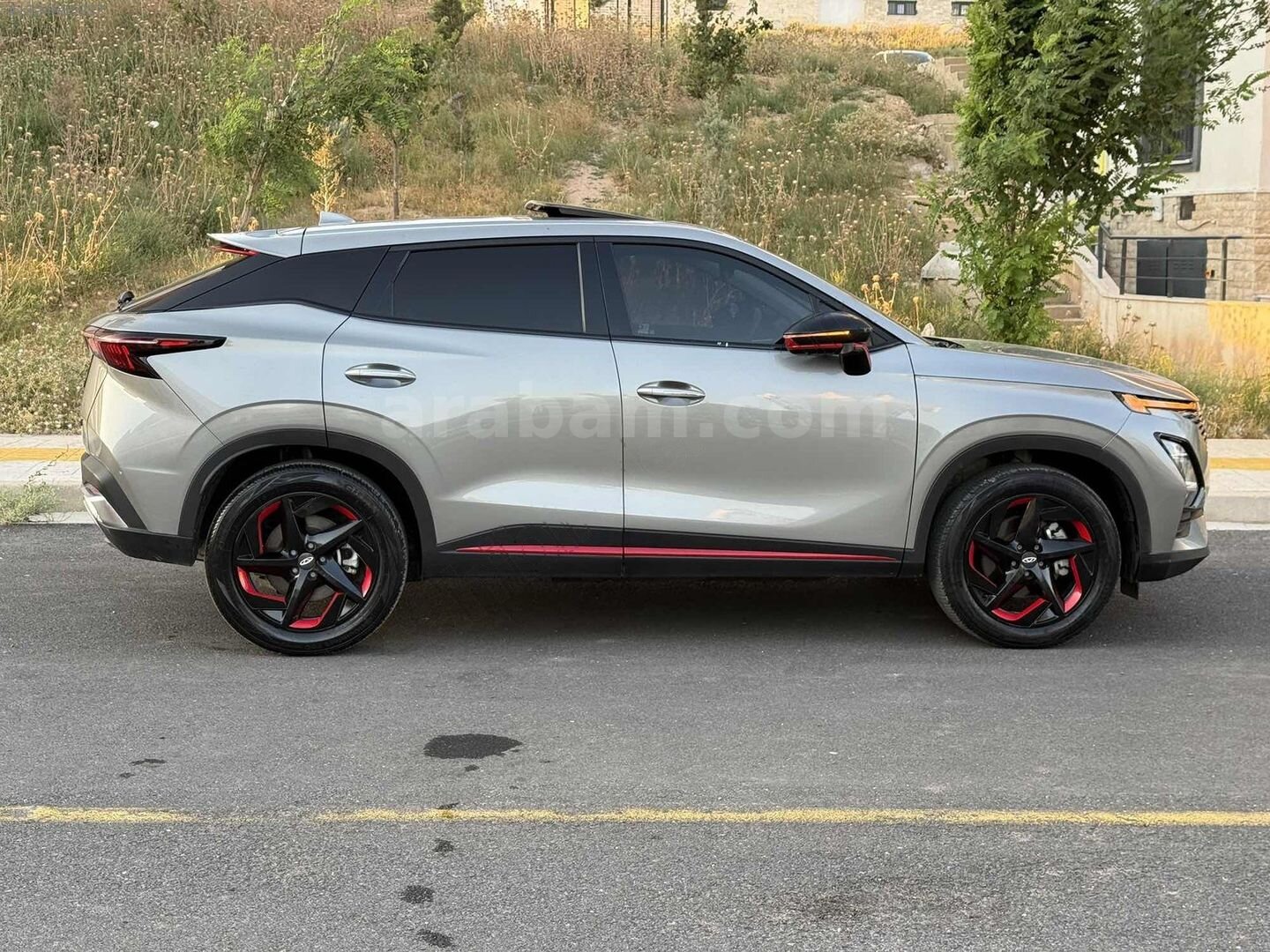 Galeriden Chery Omoda 5 1.6 T-GDI Luxury 2023 Model Hatay 40.000 km Gri 4