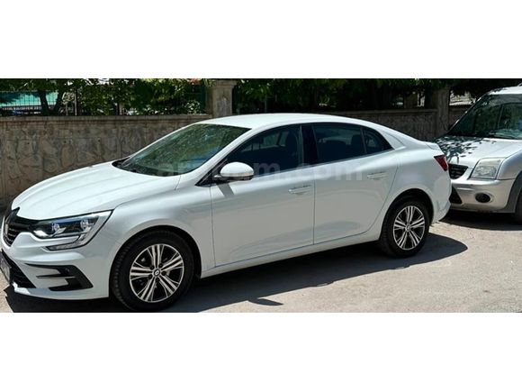 Sahibinden Renault Megane 1.3 TCe Touch 2024 Model 