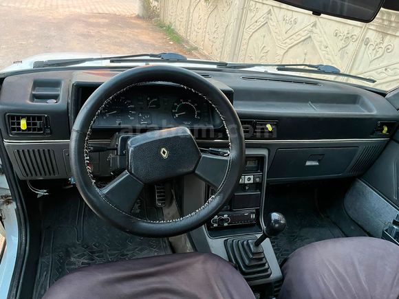 Sahibinden Renault R 9 1.4 Broadway RL 1997 Model 