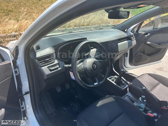 18 AY TAKSİTLE 2021 RENAULT CLİO 1.0SCE GÖRÜLMEYE DEĞER