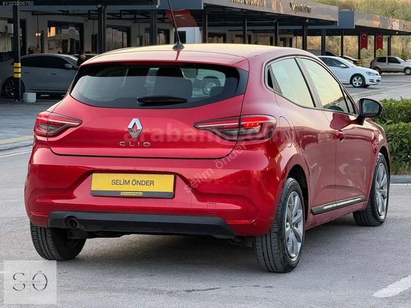 2022 CLIO 1.0 SCE 140BİN KM TAM BAKIMLI TERTEMİZ